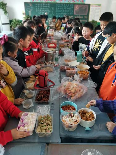 万达广场美食节小学