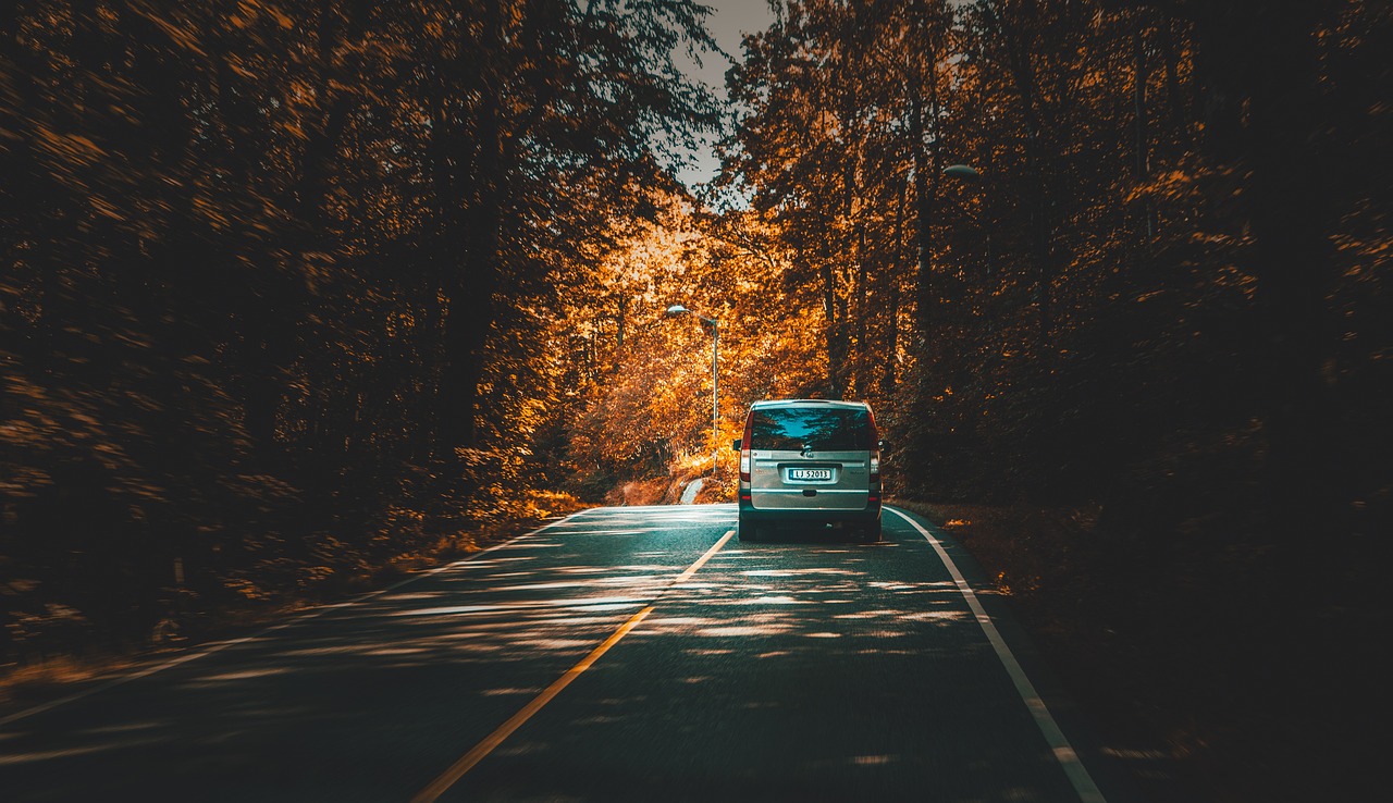 女子从网约车上跳车，对路线偏差的警觉与应对